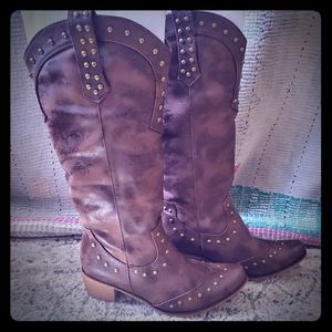 Women's Faux Leather Brown Studded Boots Size 7.5